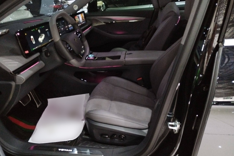 岚图汽车 岚图追光 2024款 PHEV 四驱超长续航行政版局部细节19