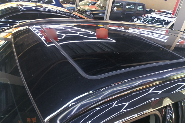 丰田 汉兰达 2022款 双擎 2.5L 四驱尊贵版 7座局部细节57