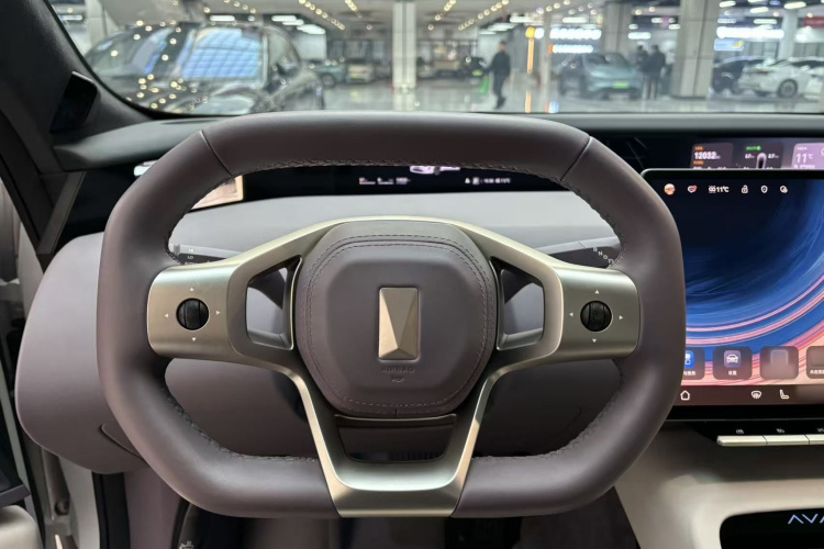 阿维塔12 2024款 改款 700 三激光后驱奢享版中控内饰7006