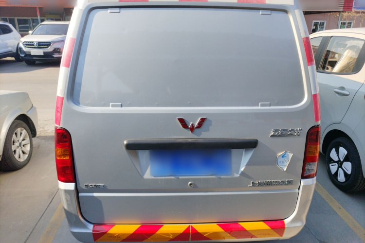 五菱汽车 五菱之光 2020款 1.2L 厢式运输车实用型 国VI 2座 LSI车身外观6004