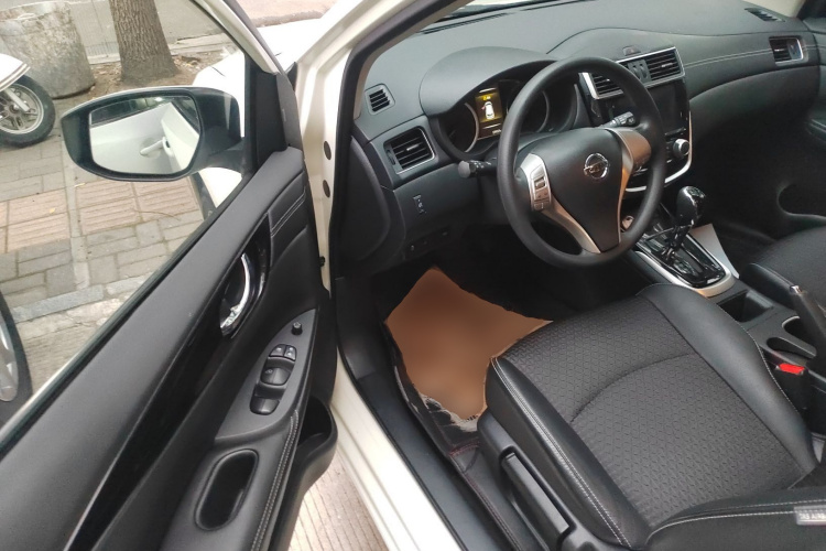 日产 骐达TIIDA 2019款 1.6L CVT智行版 国VI中控内饰20