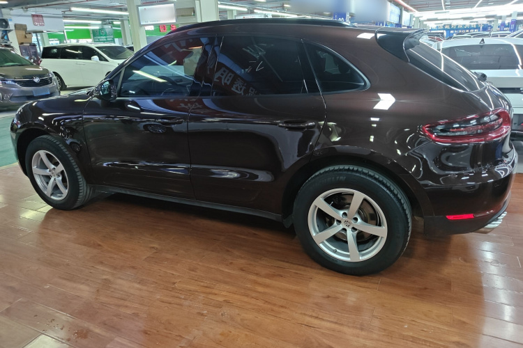 保时捷 2014款 Macan 2.0T车身外观4