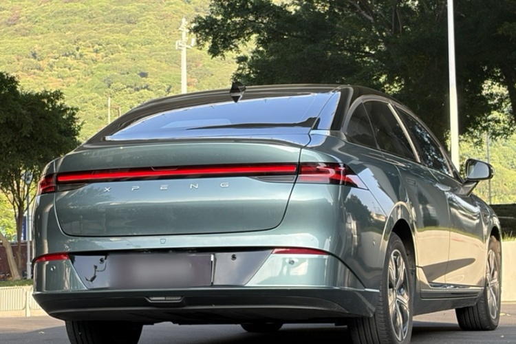 小鹏P5 2024款 500Pro版车身外观6001