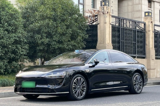 鸿蒙智行 享界S9 2025款 增程 Max+