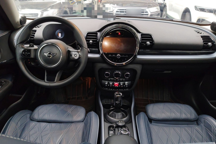 MINI Clubman 2022款 2.0T COOPER S中控内饰7002