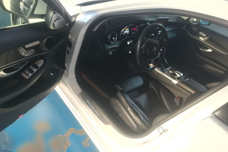 奔驰C级 2017款 改款 C 200 L 运动版中控内饰7003