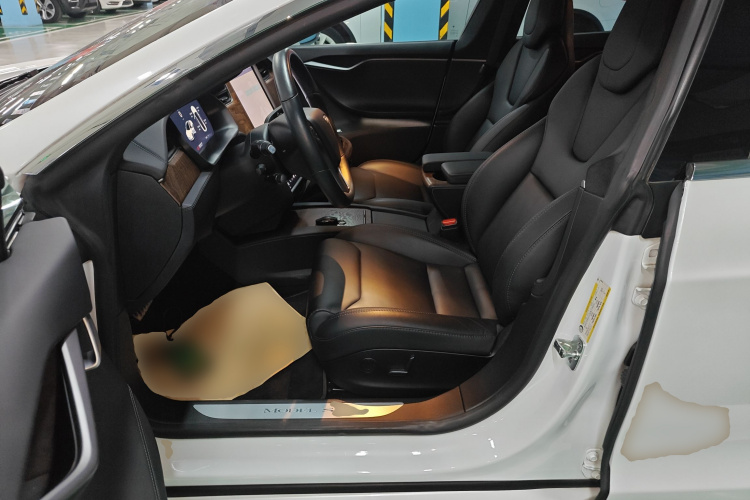 特斯拉 Model S 2019款 Performance 高性能版中控内饰19