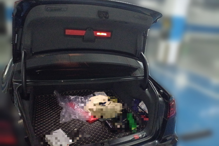 奥迪A6L 2018款 30周年年型 35 TFSI 时尚型中控内饰23