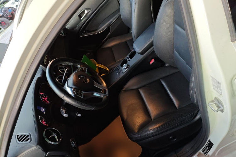 奔驰GLA(进口) 2015款 GLA 260 4MATIC局部细节19