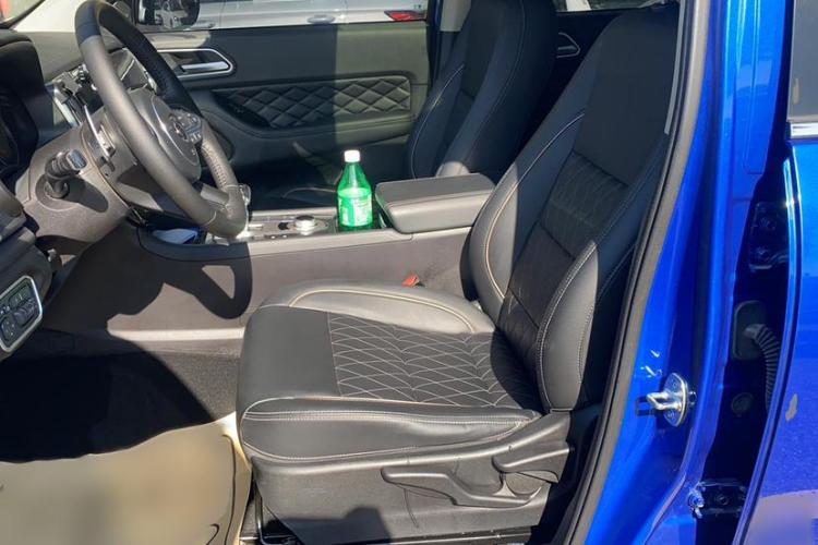 长城 炮 2021款 2.0T乘用全球版自动柴油两驱舒适型标箱GW4D20M中控内饰7004