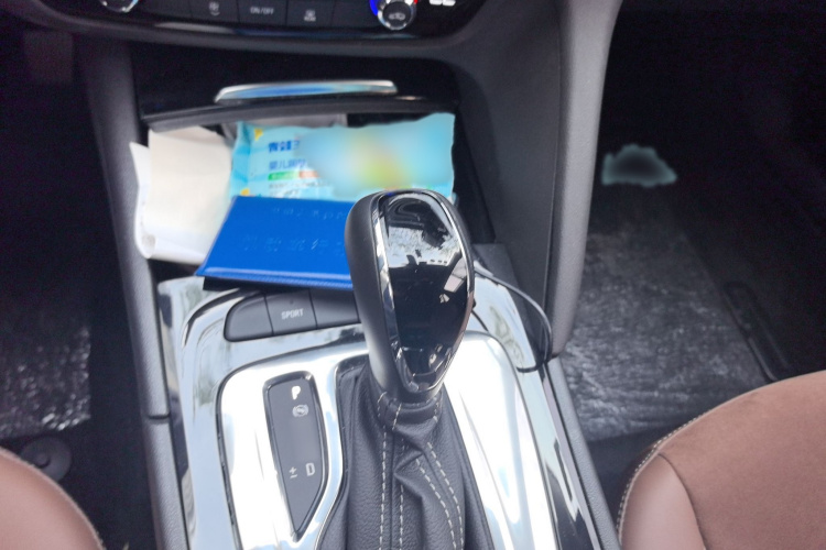 别克 君威 2019款 20T 精英型 国VI局部细节18