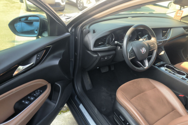 别克 君威 2020款 552T 豪华型中控内饰20