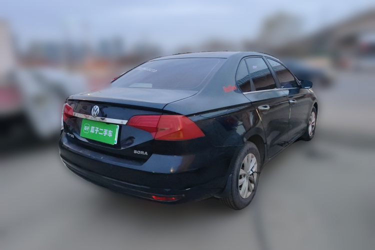 大众 宝来 2016款 1.6L 手动时尚型车身外观7