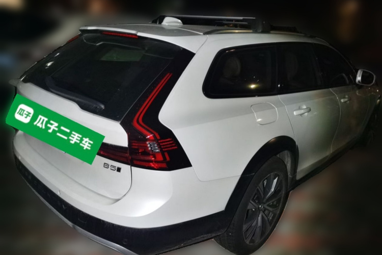 沃尔沃V90 2022款 Cross Country B5 AWD 智远版车身外观7