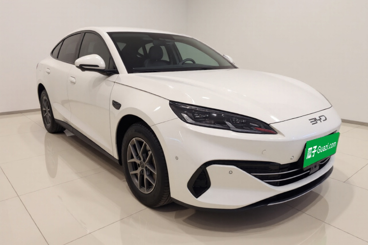 比亚迪 海豹06新能源 2025款 DM-i 智驾版 80KM豪华型车身外观3