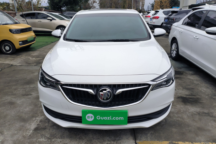 别克 英朗 2021款 改款 典范 1.5L 自动精英型车身外观2