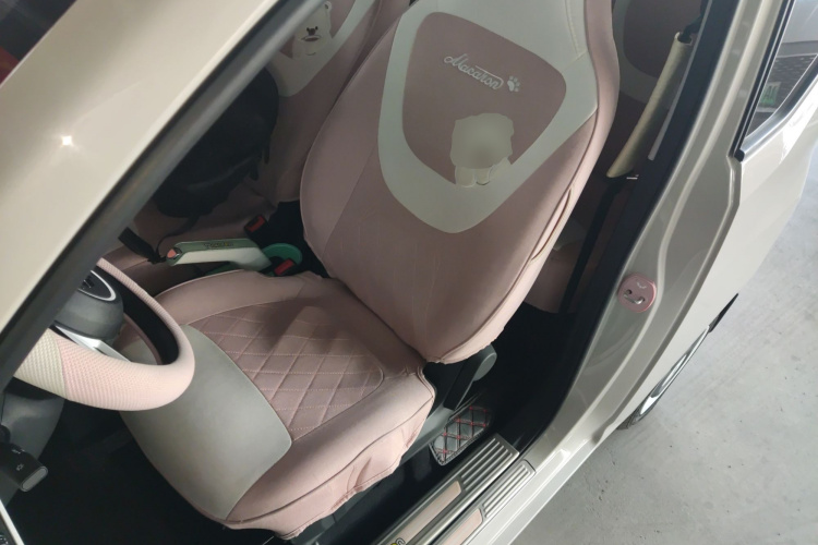 五菱汽车 宏光MINIEV 2024款 第三代 215km 青春版中控内饰19