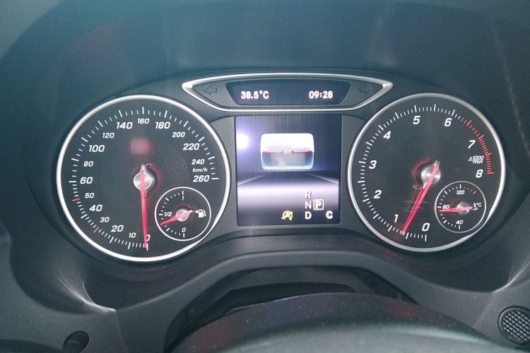 奔驰A级(进口) 2016款 A 180局部细节14