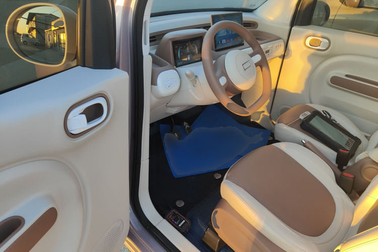 奔腾小马 2026款 222km 闪耀马中控内饰20