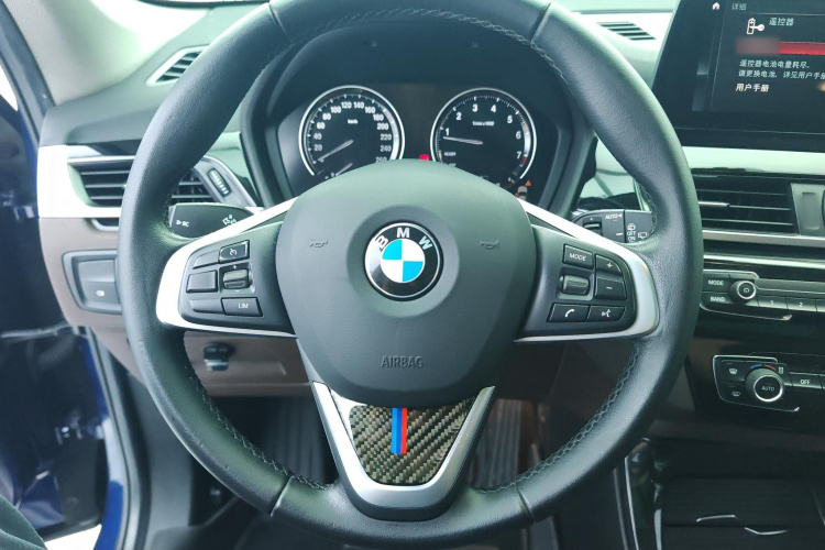 宝马X1 2020款 sDrive25Li 领先型车身外观6005