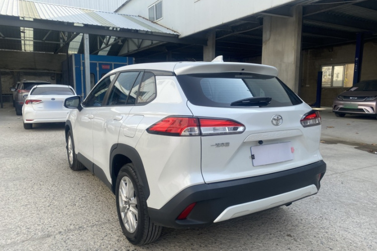 丰田 卡罗拉锐放 2022款 2.0L 先锋版车身外观6006