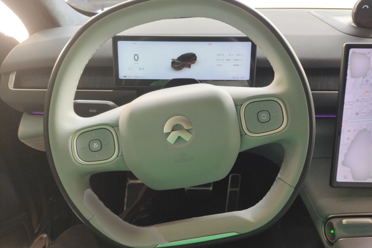 蔚来ES8 2023款 100kWh中控内饰13