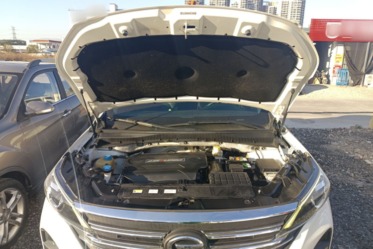 广汽传祺 传祺GS5 2019款 235T 自动精英版机舱底盘24