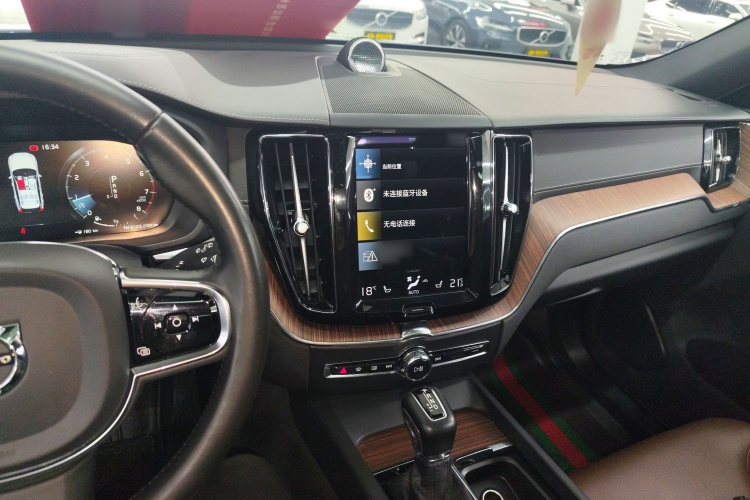 沃尔沃XC60 2021款 T5 四驱智远豪华版中控内饰7002