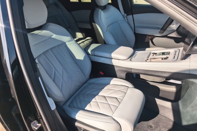 蔚来ES6 2025款 75kWh局部细节41