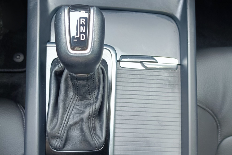 沃尔沃XC60 2019款 T5 四驱智逸版 国VI中控内饰7009