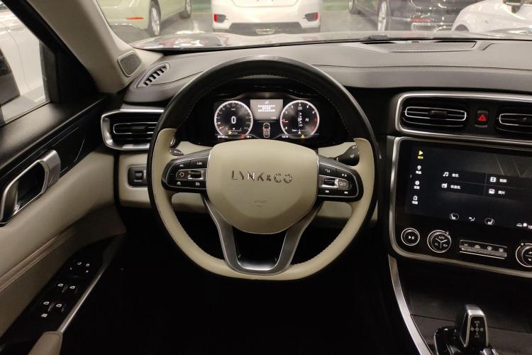 领克01 2017款 2.0T 两驱耀Pro版局部细节13