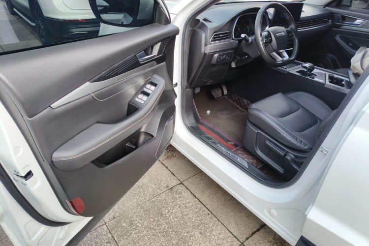 东南DX8S 2022款 1.5T DCT酋长版 7座中控内饰20