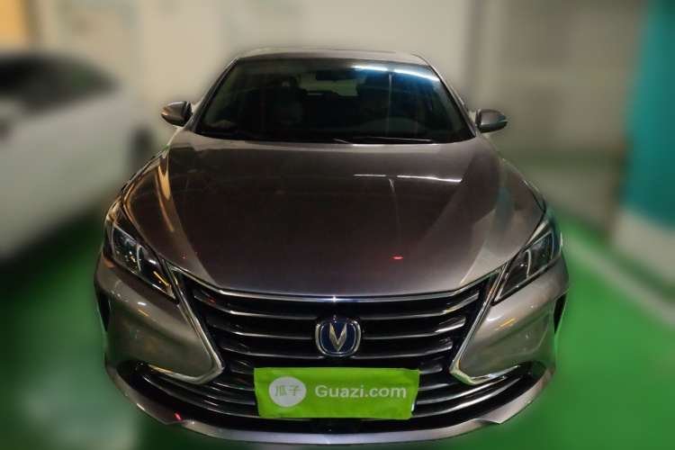 长安 逸动 2018款 XT 1.6L GDI 自动风潮型 国V车身外观2