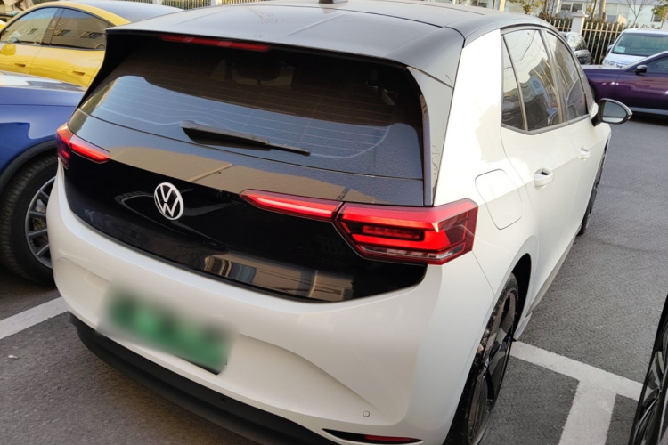 大众ID.3 2025款 改款 聪明款 极智版车身外观7