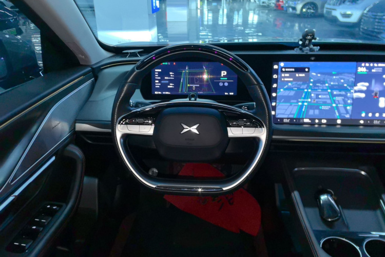 小鹏P7 2023款 P7i 702 Pro局部细节13