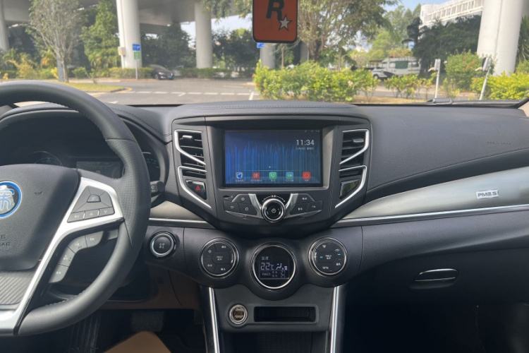 比亚迪 宋新能源 2017款 宋DM 1.5TID 全时四驱豪华型局部细节16