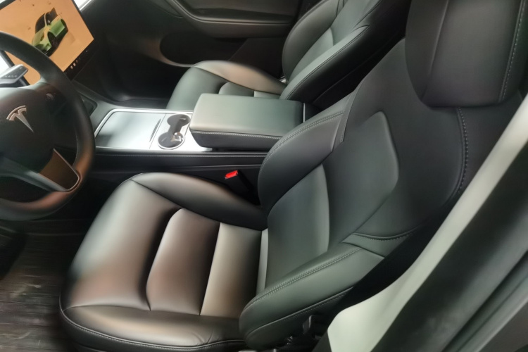 特斯拉 Model Y 2024款 后轮驱动版局部细节19