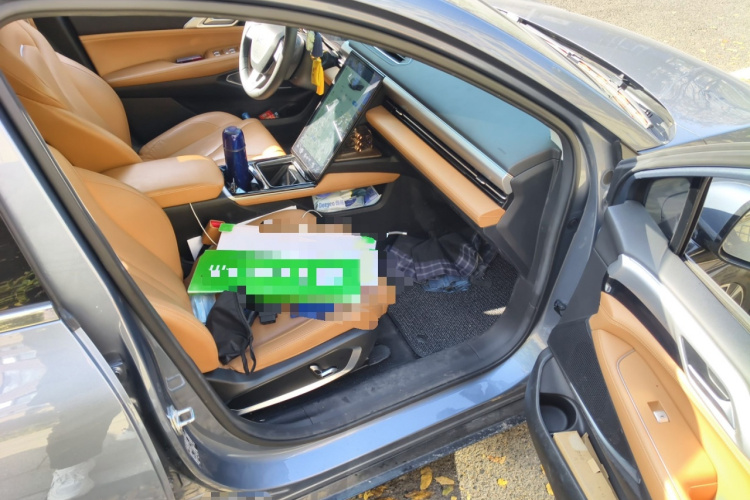 小鹏P5 2021款 460E局部细节9005