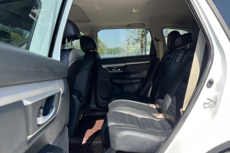 本田CR-V 2017款 240TURBO CVT两驱舒适版中控内饰7002