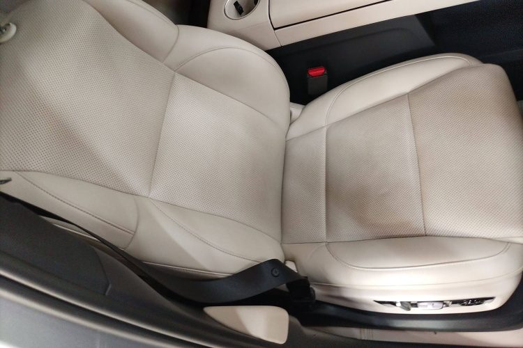 理想汽车 理想L9 2022款 Max局部细节41