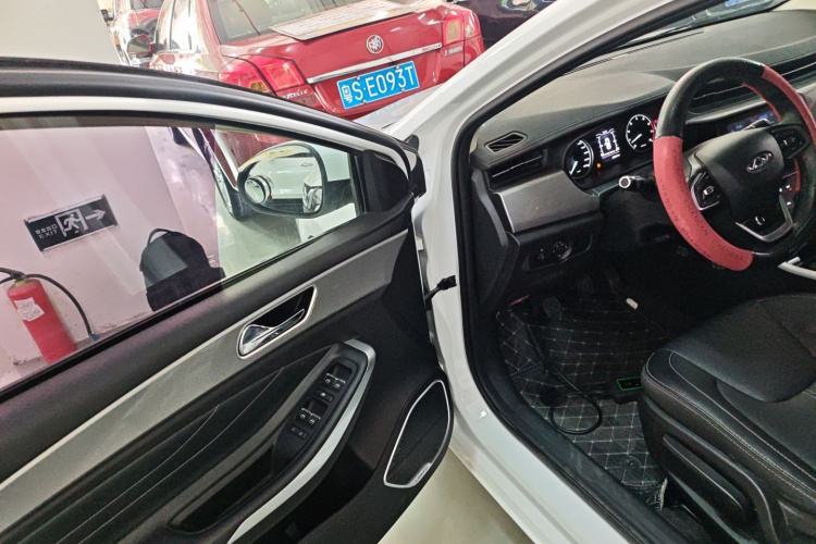 奇瑞 艾瑞泽5 2019款 1.5L 手动自在版 国V中控内饰7003