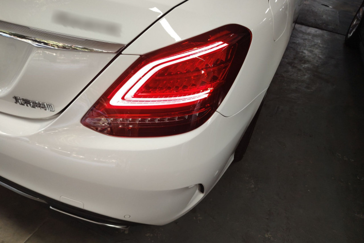 奔驰C级 2019款 改款 C 260 L 4MATIC 运动版车身外观6001