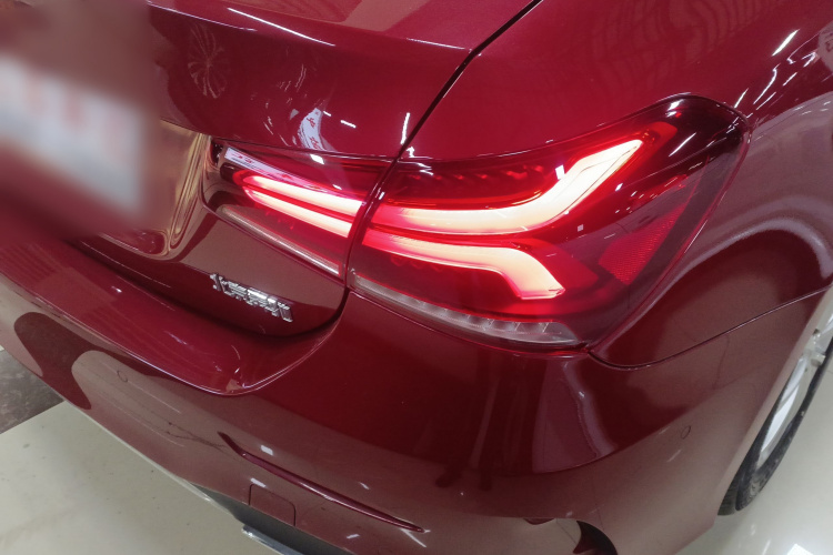 奔驰A级 2021款 A 200 L 运动轿车时尚型车身外观6006