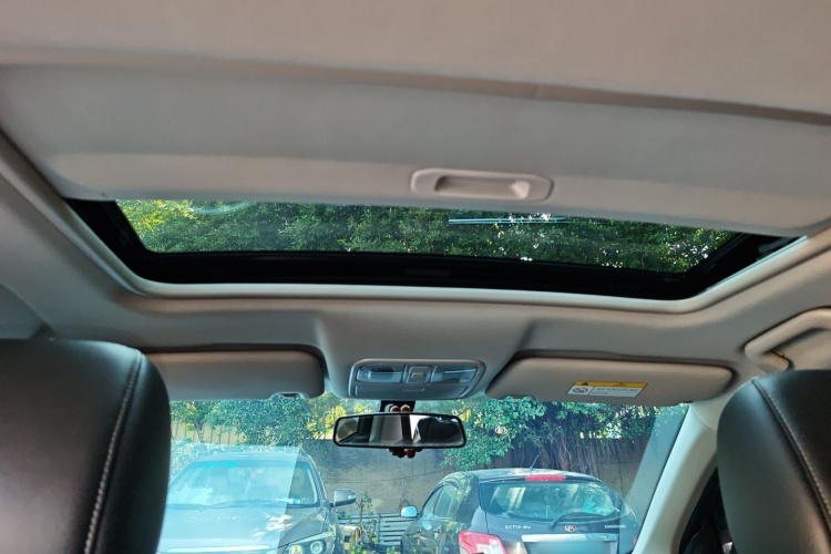 蓝电E5 2023款 1.5L DE-i 100KM畅享型 7座中控内饰22