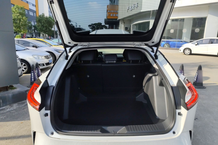 丰田bZ5 2025款 550 PRO智行版机舱底盘23