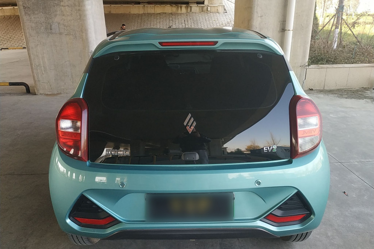 江铃集团新能源 易至EV2 2024款 201km 舒适型车身外观6