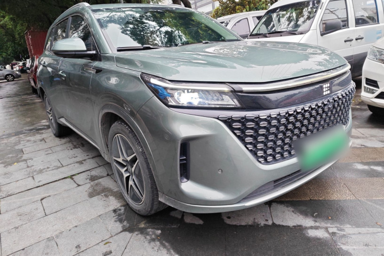 蓝电E5 2023款 1.5L DE-i 110KM旗舰型 7座车身外观3