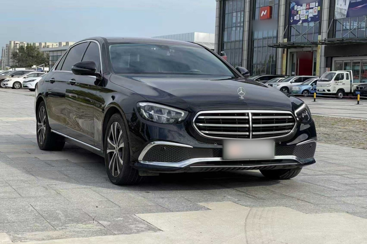 奔驰E级新能源 2021款 E 350 e L 插电式混合动力轿车车身外观6002