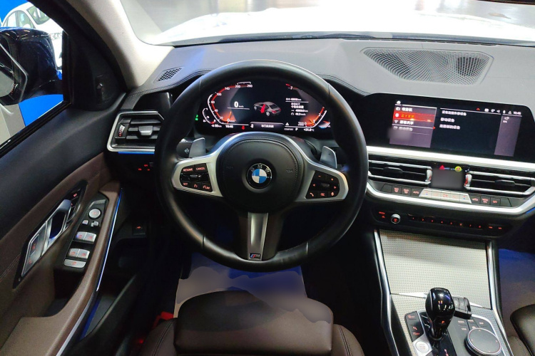 宝马3系 2022款 325Li M运动曜夜套装中控内饰13