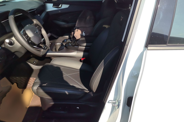 凯翼昆仑 2023款 昆仑 500 星空版中控内饰19